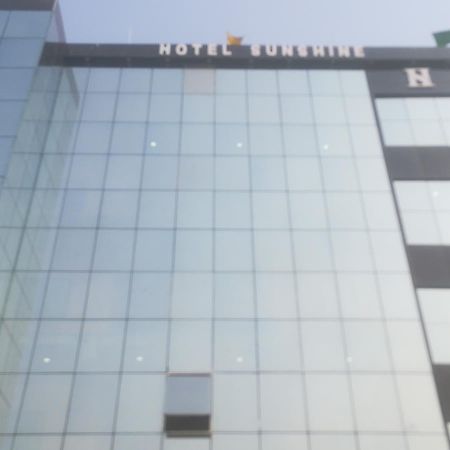 Spot On 47397 Hotel Sunshine Nawāda Exterior foto